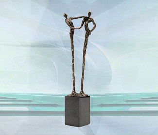 Geschenk Skulptur Der Händedruck mittelgroße Ausführung Business Geschäft Geschäftspartner Firmengeschenk Firmenjubiläum Jubiläum