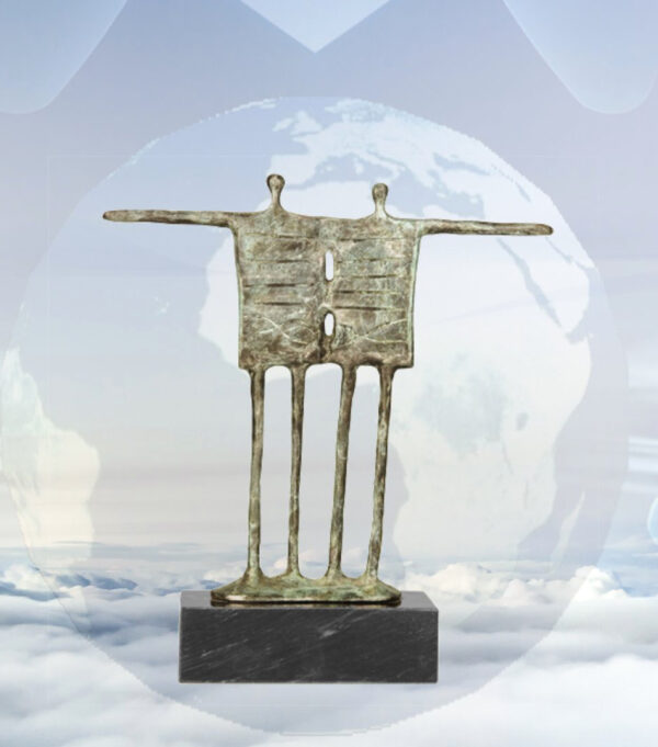 Skulptur Fruchtbare Zusammenarbeit - Exklusives Geschenk für das Mitarbeiter Jubiläum, Firmen Jubiläum und zur guten Zusammenarbeit im Team.