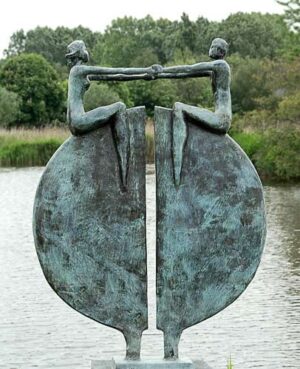 Garten Skulptur Bronze - Wundervolle Bronze Skulptur für den Außenbereich des Geschäftsgebäudes oder Garten. Kunstwerk aus hochwertigem und witterungsbeständigem Bronze.