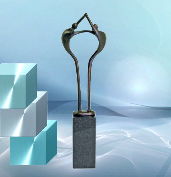 Skulptur von Mensch zu Mensch Geschenk zur Hochzeit, Hochzeitsgeschenk, Firmenjubiläum, für Geschäftskunden & Geschäftspartner, Zusammenhalt in der Familie, Wir sind ein Team.Auch mit Gravur