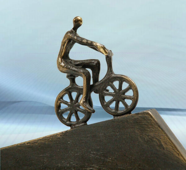 Skulptur Der Weg ist das Ziel - Kreatives Geschenk runder Geburtstag, 30.Geburtstag, 40.Geburtstag, 50.Geburtstag, 60.Geburtstag oder zur Rente. Auch als Geschenk für E-Bike und Fahrrad-Fahrer