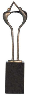 Skulptur "Von Mensch zu Mensch"